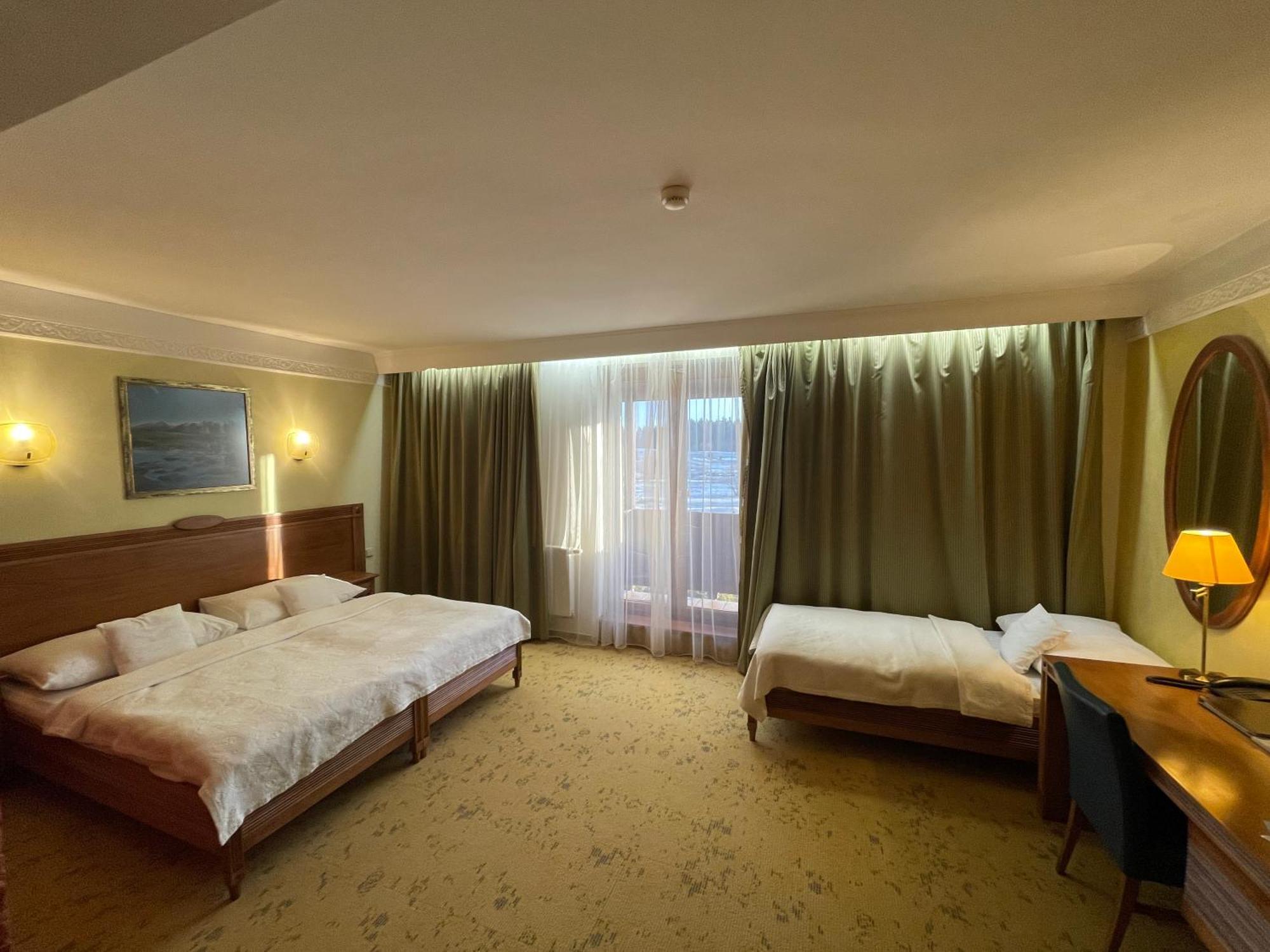 Hotel International Wielka Łomnica Zewnętrze zdjęcie